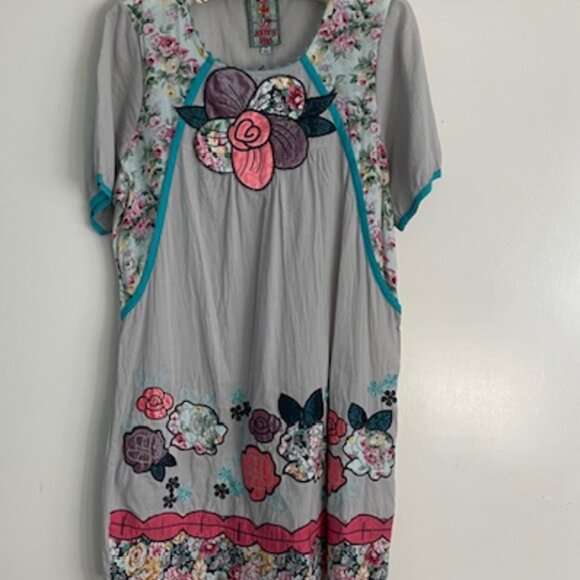 NWOT Johnny Was Tunic Shirt Top Cotton XS Floral Flowers SALE OR TRADE - Picture 2 of 12